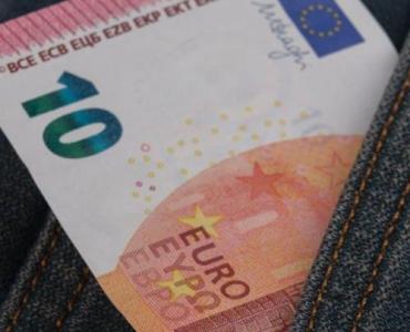 Mądre kieszonkowe: od kiedy zacząć i jaką kwotę wybrać, by wspierać rozwój dziecka