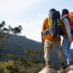 Jak dobrać odzież trekkingową dla całej rodziny? Praktyczny poradnik