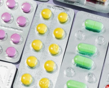 Domowa apteczka bez chaosu: sprytne triki na szybkie i bezpieczne porządkowanie leków